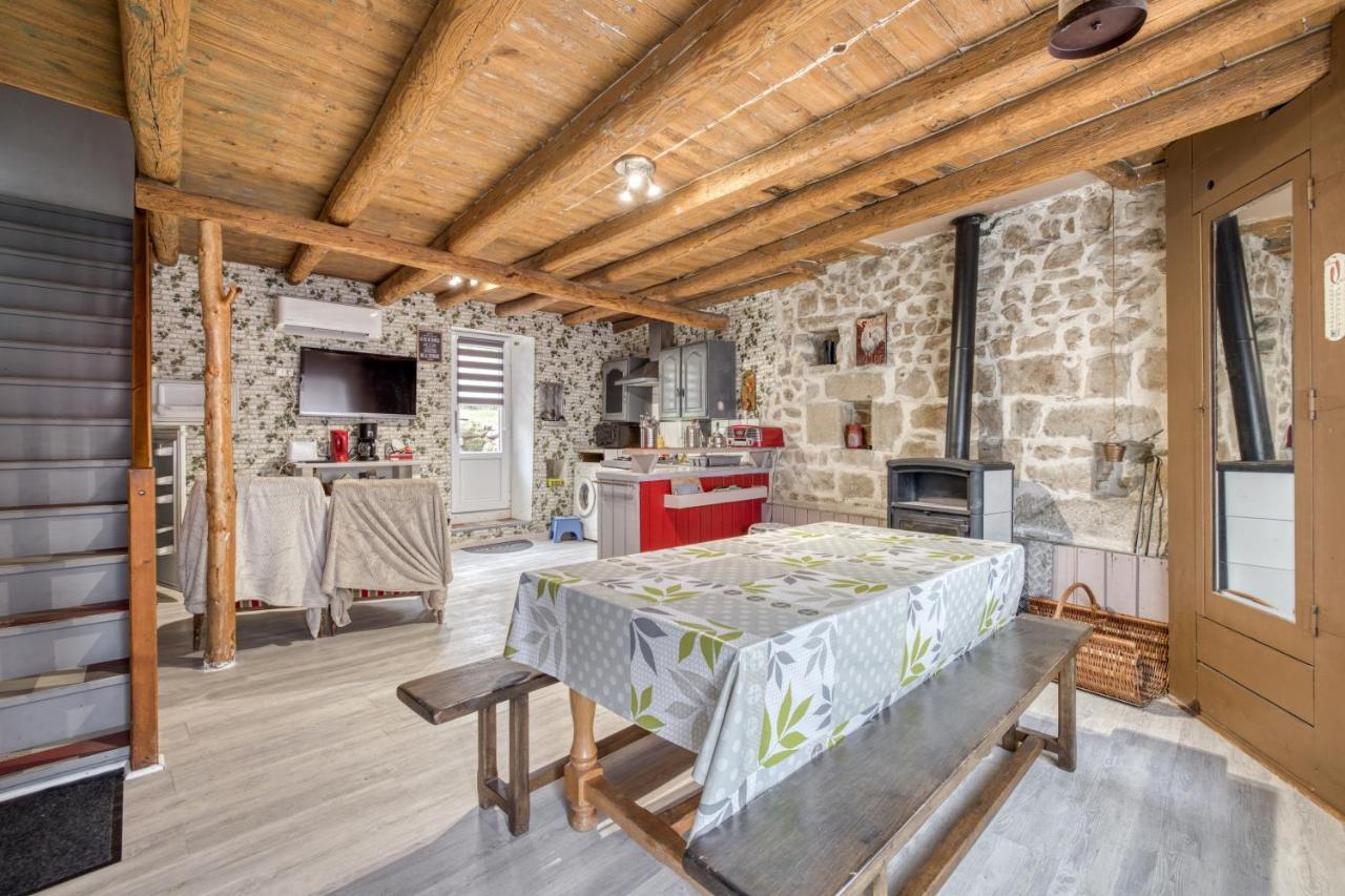 Maison Charmante A Valprivas Avec Jardin Prive. 외부 사진
