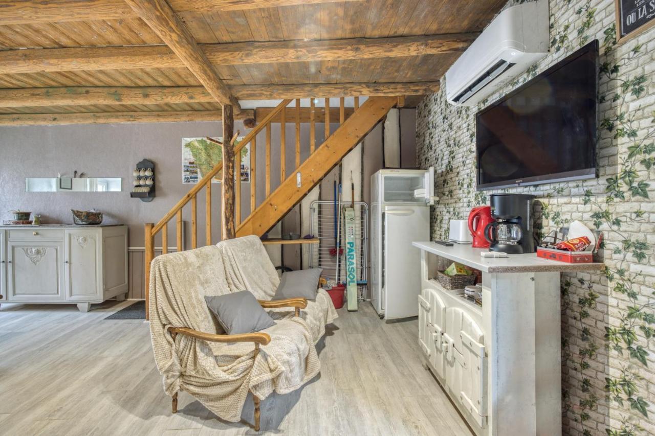 Maison Charmante A Valprivas Avec Jardin Prive. 외부 사진